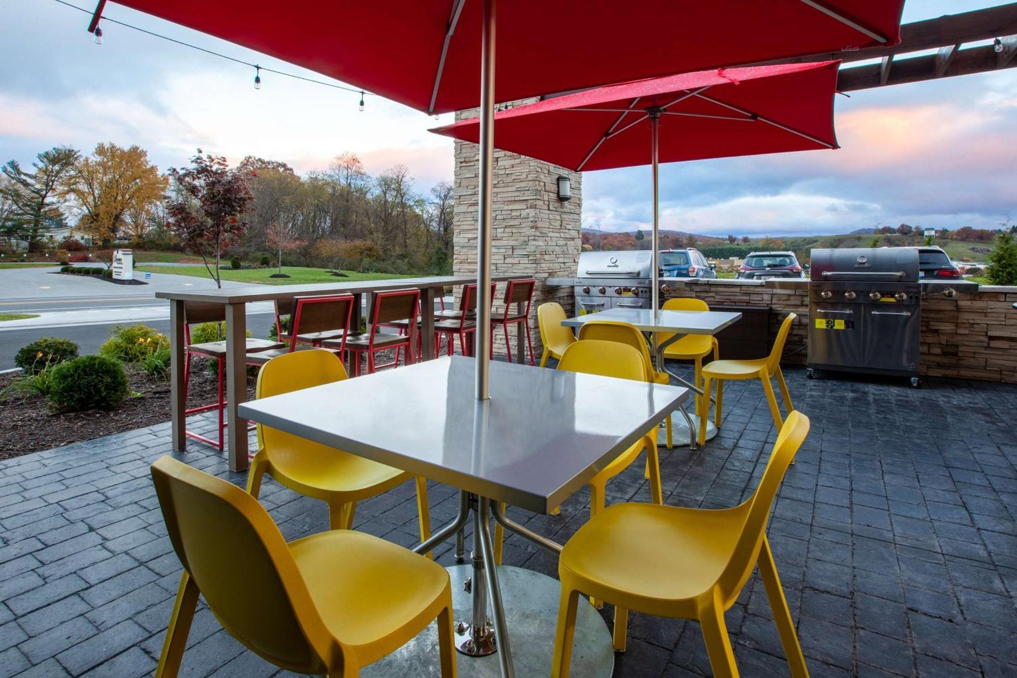 Home2 Suites By Hilton Lewisburg, Wv Εξωτερικό φωτογραφία